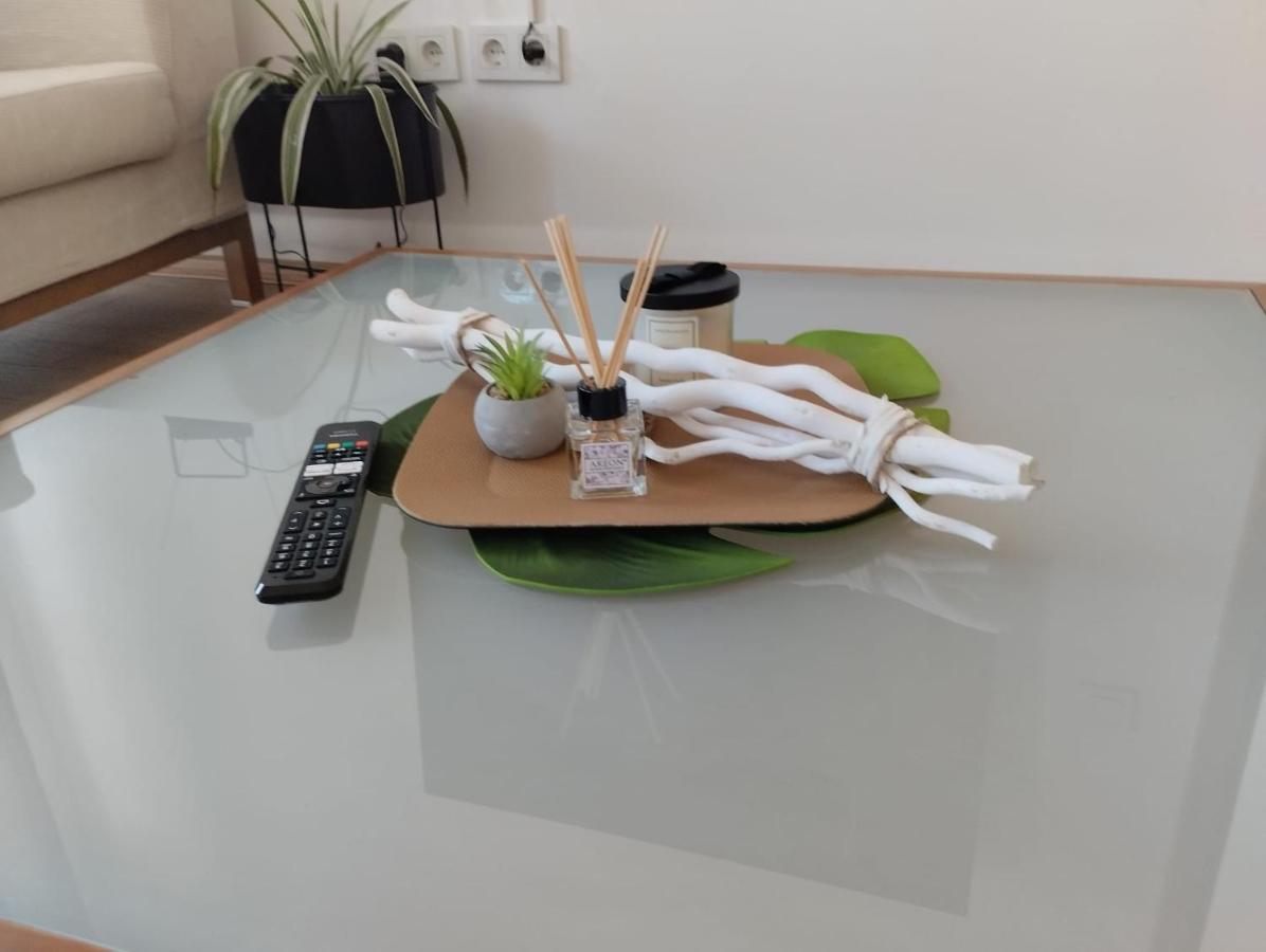 Apartman Zagreb , With Balcony And Free Parking Ngoại thất bức ảnh