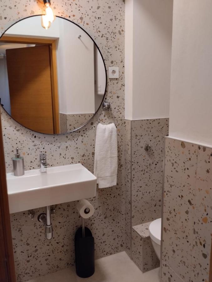 Apartman Zagreb , With Balcony And Free Parking Ngoại thất bức ảnh