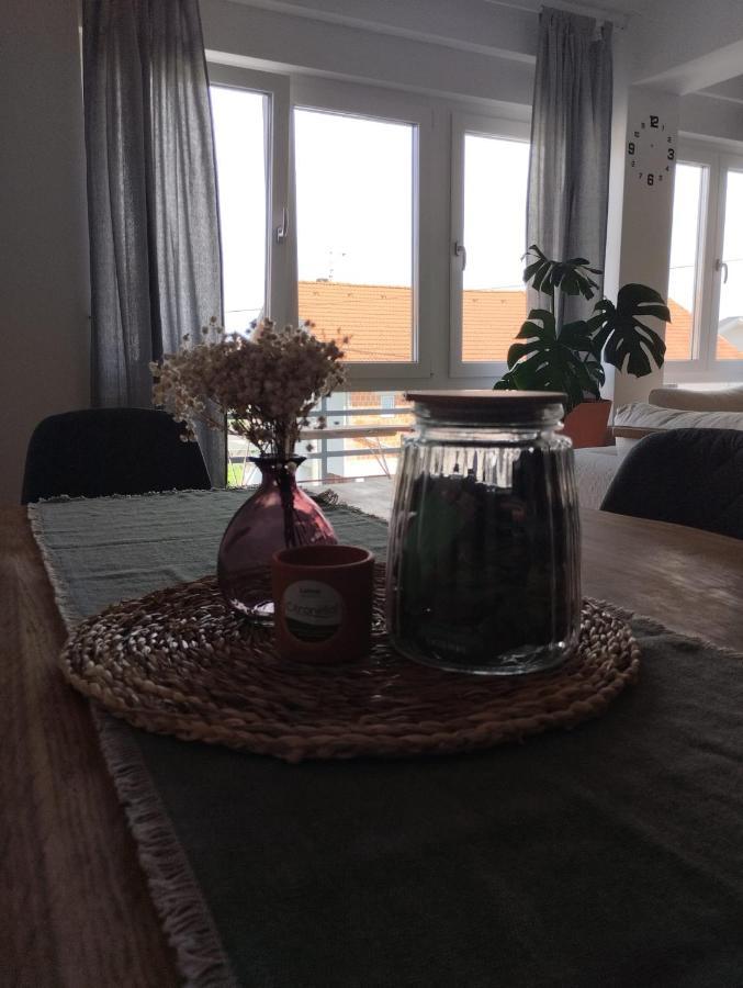Apartman Zagreb , With Balcony And Free Parking Ngoại thất bức ảnh